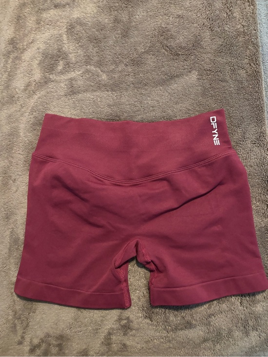 Dfyne Pants - Women's Burgundy Active Shorts